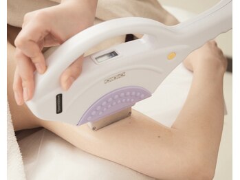 リッシュ(RICHE)の写真/薄着になるその前に！脱毛デビュー大歓迎◎安心の都度払いで、つるつる潤い美肌へ☆