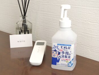 ホワイト(WHITE)/□コロナ対策