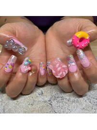 海外個性ネイル