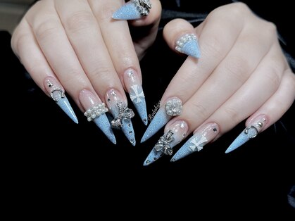 ローラキラ(Rola kira)の写真