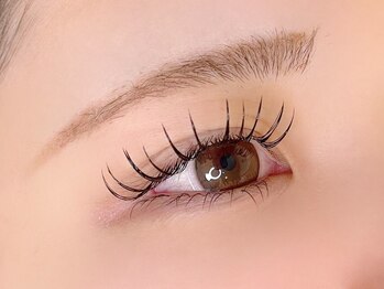 アテナ 姫路駅前店(ATENA)の写真/自まつ毛の長さや目の形に合わせたデザインをご提案♪丁寧なカウンセリングで、理想の目元を叶えます☆