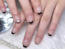 レヴィア(Revia)/フレンチネイル