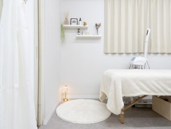 エレヌイ(ELENUI)の写真/【韓国発レモンボトル★】脂肪にしっかりアプローチ！ダウンタイムなしですっきりフェイスラインをGET♪