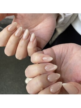 カーティシー(COURTESY)/ホワイトベージュマグネット