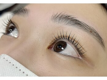 アース 津田沼店(EARTH Eye & Aesthetic)/パリジェンヌ×アイブロウ