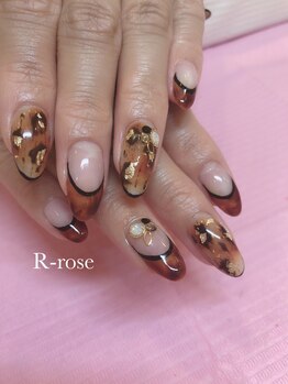 アールローズ(R-rose)/ヒョウ柄べっ甲ネイル ￥9130