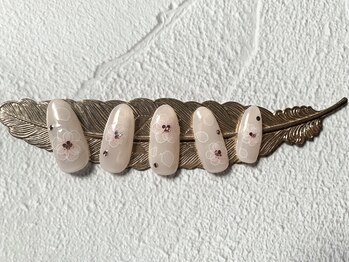 ラウレアルア(Laure’a lua)/フラワーネイル