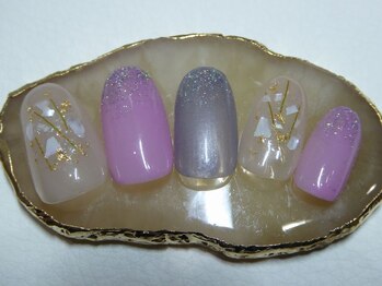 カレン/デザインネイル￥6800/￥6300