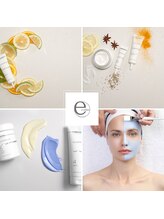 イーホワイト(e-white)/クリスティーナ/イラストリアス