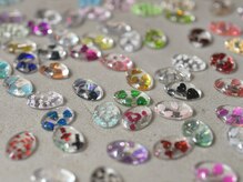 ティディーネスト(Tidynest)/豊富に取り揃えたホログラム