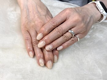 ヒラソルネイル(Girasol nail)/シンプルこそ飽きない