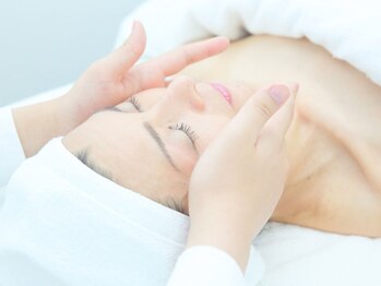 トレーニングサロンメルビ/エンビロン フェイシャル