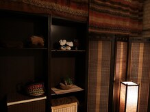 オリエンタルな店内。