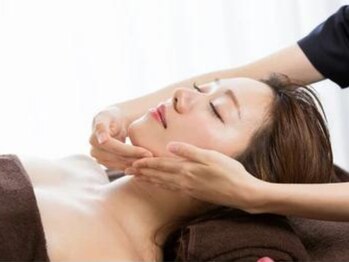 ココ センガ ビューティー クリニック(COCO SENGA Beauty-Clinic)の写真/芸能人人気「COCO加工顔コース」最先端小顔マシンで速攻小顔！SNSで話題のCOCO JETで韓国肌へ