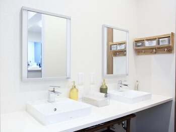 アオイ(aoi)/内観◇メイクスペース2