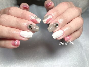 シンイサロン(shini salon)/