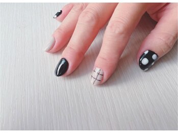 アレッタ 大森町(aletta)/モノトーンネイル☆