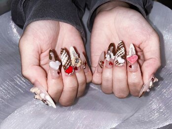 マルチューネイル 池袋(MARUCHU NAIL)/持ち込みデザイン180分/やり放題