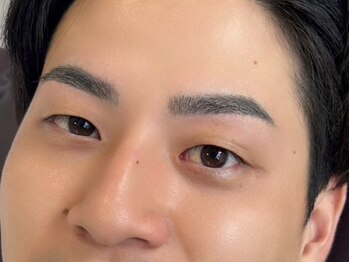 エムズアイブロウ 大阪京橋店(M’sアイブロウ)/メンズハリウッドブロウリフト