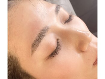 ブリスアイズ(Bliss eyes)/ハリウッドブロウリフト