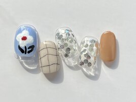 ワンポイントお花ネイル