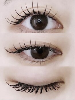 ハウス(HAUS.)の写真/[フラットラッシュ☆]お好みの本数を選択！軽く柔らかい付け心地で自まつげの負担を軽減◎印象的な目元に♪