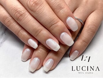 ネイルスタジオ ルキナ(LUCINA)/H-625ホワイトラメワンカラー