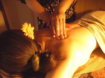 リリームーン(Lily moon)/有名人からも施術依頼が来る凄腕