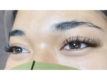 ビューティーコレクション アリレイナ(BEAUTY COLLECTION ARIREINA)/ふわふわフラットラッシュ