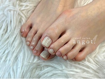 アンガット(angot.)/ニットフットネイル