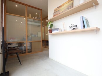 グラルト(GLALT)の写真/髪の毛や瞳に馴染むブラウンカラー、季節や好みに合わせたカラーまで多数ご用意♪オールカラーやMIXも◎