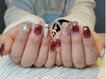 リーフ(LEAF)/冬ネイルデザイン