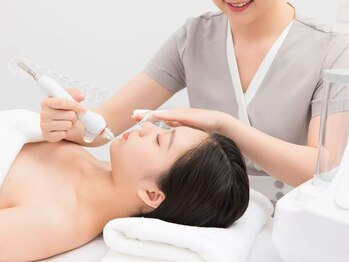 エイナミビューティサロンの写真/《口コミ高評価の実力サロン☆》「毛穴洗浄×全顔脱毛×美肌LED」で自分史上最高の毛穴レス肌へ♪