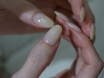 ノイシュ(Neusch)の写真/Nailが初めての方へ、お肌の色やお好みに合わせた絶妙カラー<香りと丁寧すぎる手と爪の為のTotal Nailを。>