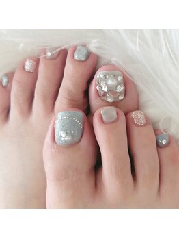 フットネイルもお任せ下さい！