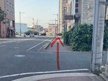 アンドニューリー(&NEWLY)/駅からの道案内　4