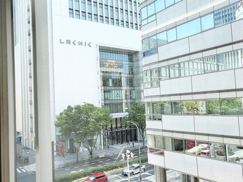 スタイルラボ 名古屋栄(StyleLabo)/窓からラシックが見えます