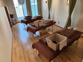 休養堂/6.施術ベッドは3台