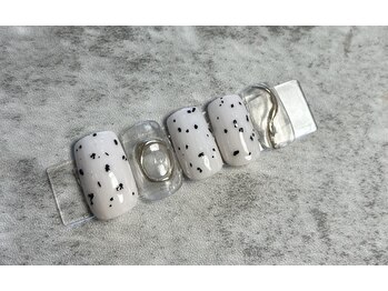 ムーラン(mulan)/ダルメシアンネイル