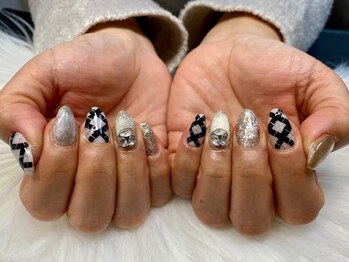 ジューシーネイル(Juicy Nail)の写真/シンプル～トレンド、個性派デザインまで豊富に対応♪色変え配置変えOKなサンプルも★無料駐車場あり◎