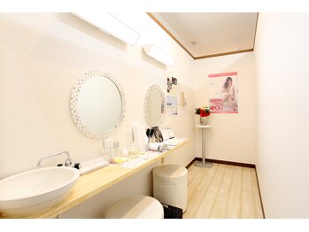 ラココ 広島並木通り店(LACOCO)/広々としたパウダールーム