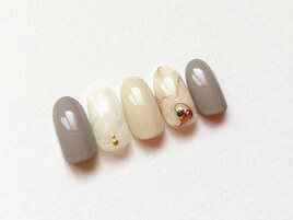 retreat nail