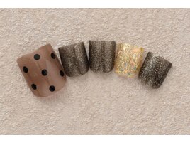 6000円　フットネイル