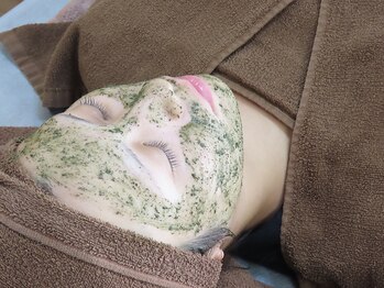 リスール(Re’seule)の写真/《本気の肌質改善》剥離なしハーブピーリングで毛穴レスなツヤ肌に◎お手頃価格で自分史上最高の素肌を☆