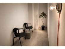 スタジオ ザ ソエル(studio.the.soel)の雰囲気（待合スペース）