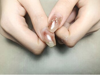 フローフェン(Floofen)/