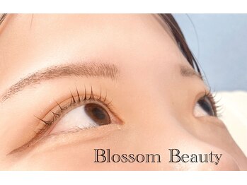 ブロッサムビューティー(Blossom Beauty)/綺麗なまつ毛を維持しませんか？