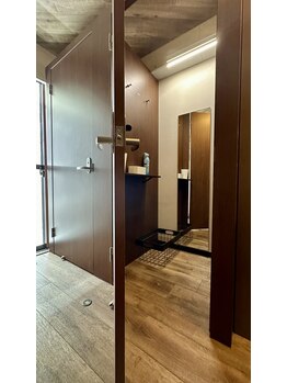 プローブ(PROUVE)/更衣室は安心の完全個室♪