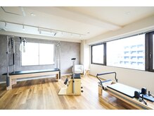 デップリライブリー 星ヶ丘店(DEP Relively)の雰囲気（開放的な空間で極上のピラティス！高品質マシンを導入）