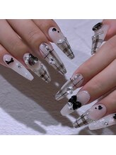 ルーミー アンド コー(Roomy&co.)/チェック柄ネイル